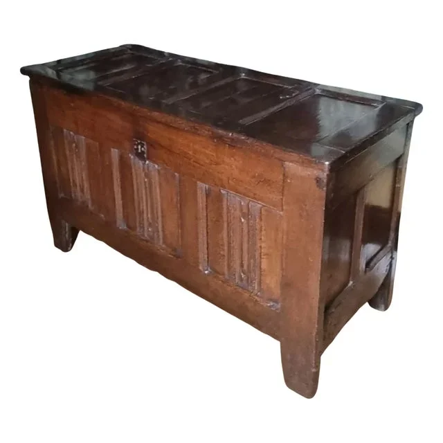 16th Century English Henry VIII Oak Linenfold Chest, 1540s