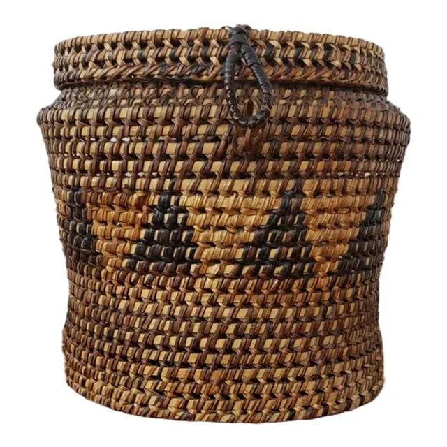 1970s Boho Chic Woven Grass and Reed Basket With Latched Lid