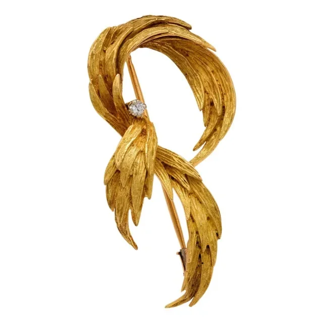 1970s Vintage Diamond 18k Yellow Gold Feather Brooch