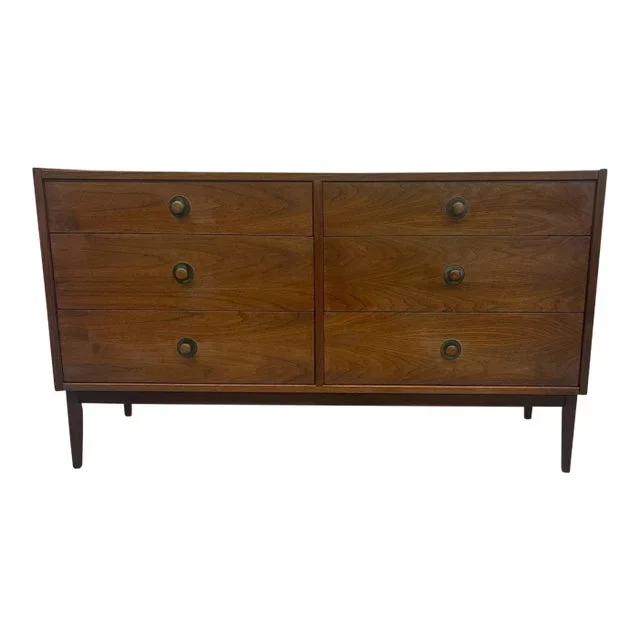 1970s Vintage Mid Century Modern Six Drawer Dresser Dovetail Drawers.