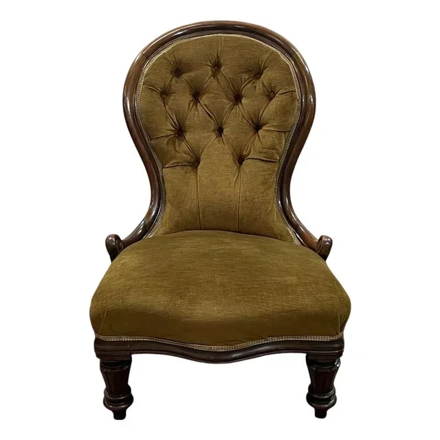 19th Century Victorian Mahogany Lounge Chair