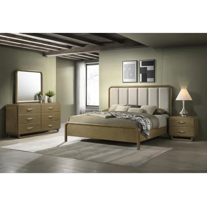 AMSBURY 4-piece Eastern King Bedroom Set Nutmeg