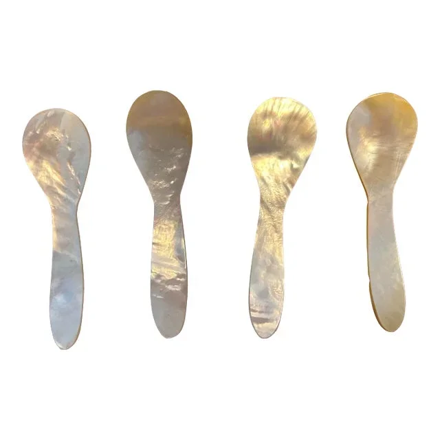 Antique Mother-of-Pearl Caviar Spoons- Set of 4