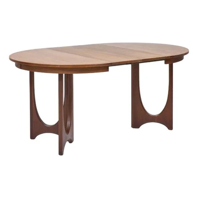 Broyhill Brasilia Mid Century Walnut Expanding Dining Table With 2 Leaves