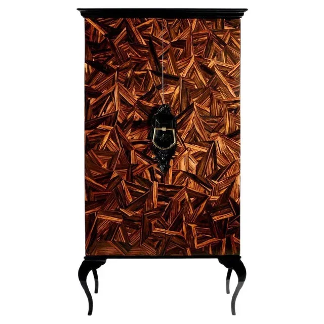 Cabinet Patch in Lacquered Wood