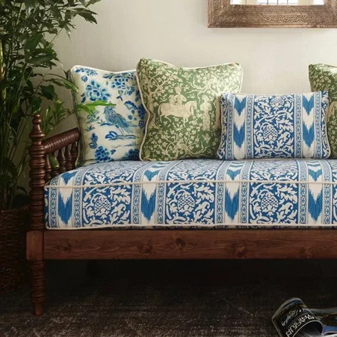 Farmhouse Spindle Daybed