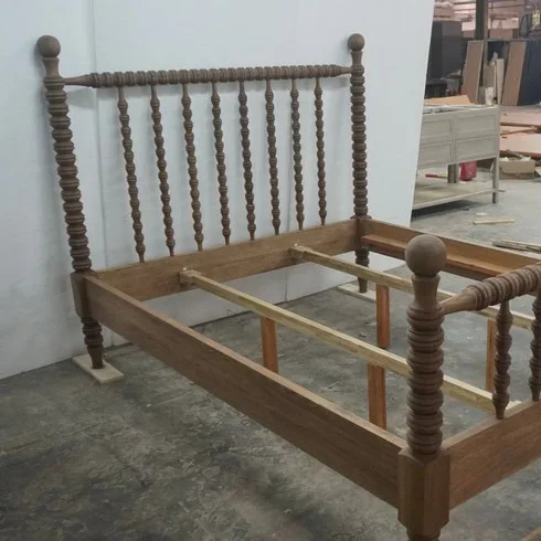 In Stock Winona Spindle Bed Queen / White Oak