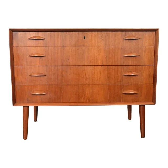 Johannes Sorth Orange Slice Gentlemans Chest in Teak