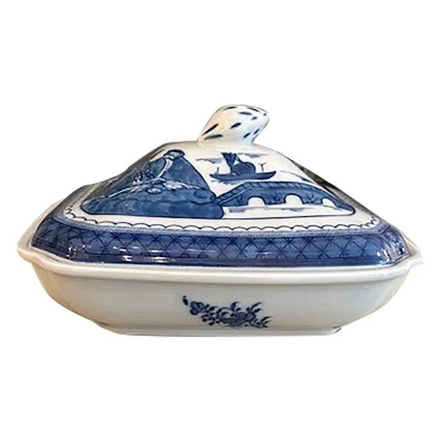 Mottahedeh Covered Tureen Blue Canton