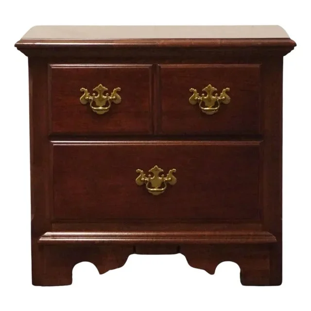 Thomasville Impressions Winston Court Solid Cherry Traditional Style 26″ Two Drawer Nightstand 20611-810
